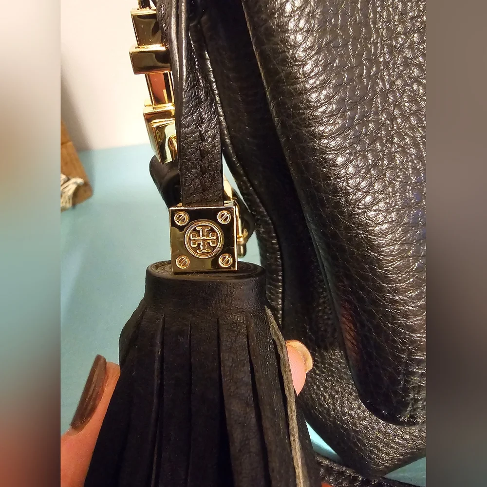 Tory Burch Thea Foldover Crossbody Bag - Picture 4 of 14